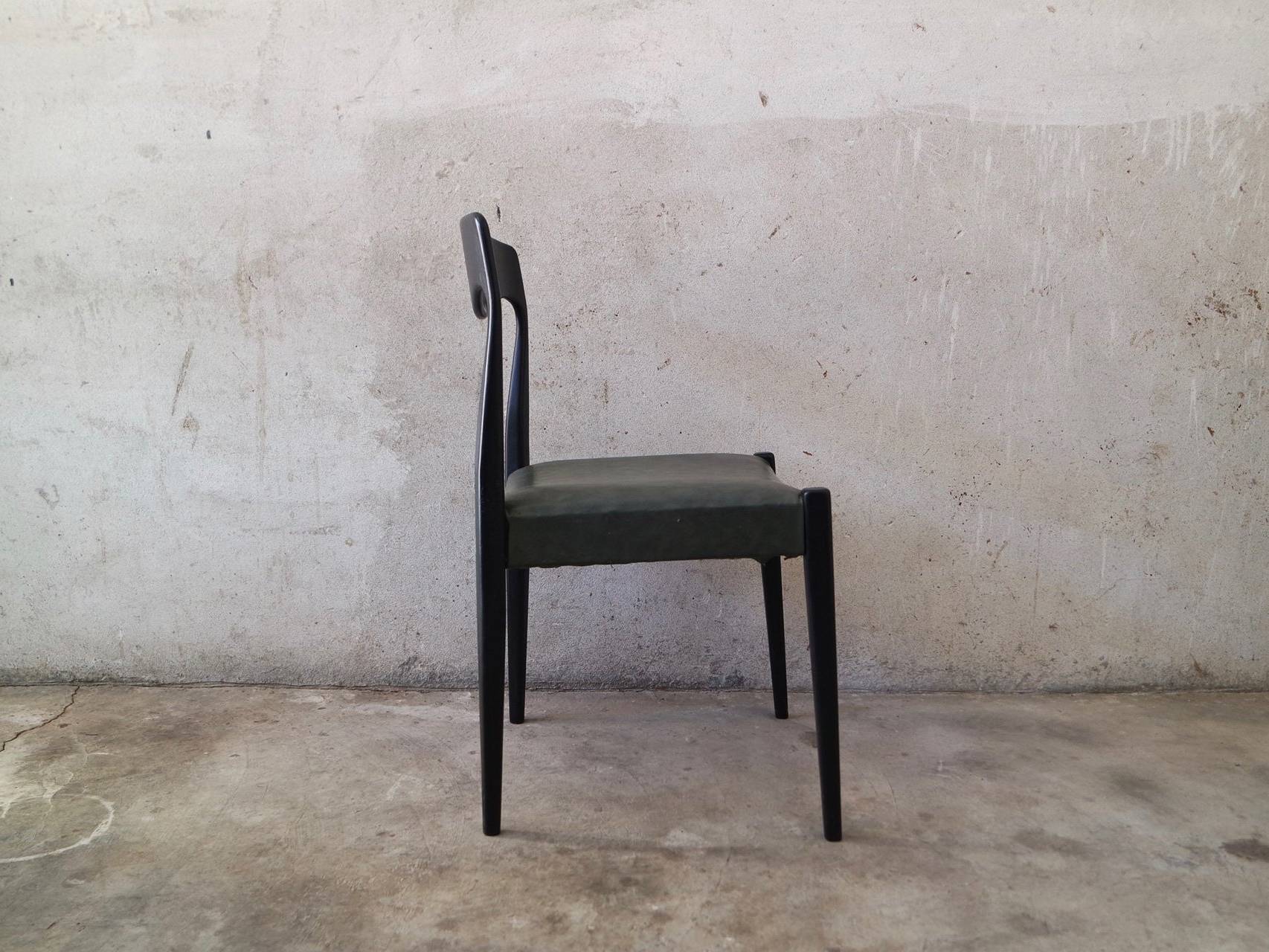J.L Møllers møbelfabrik Niels O. Møller Model 71 1958