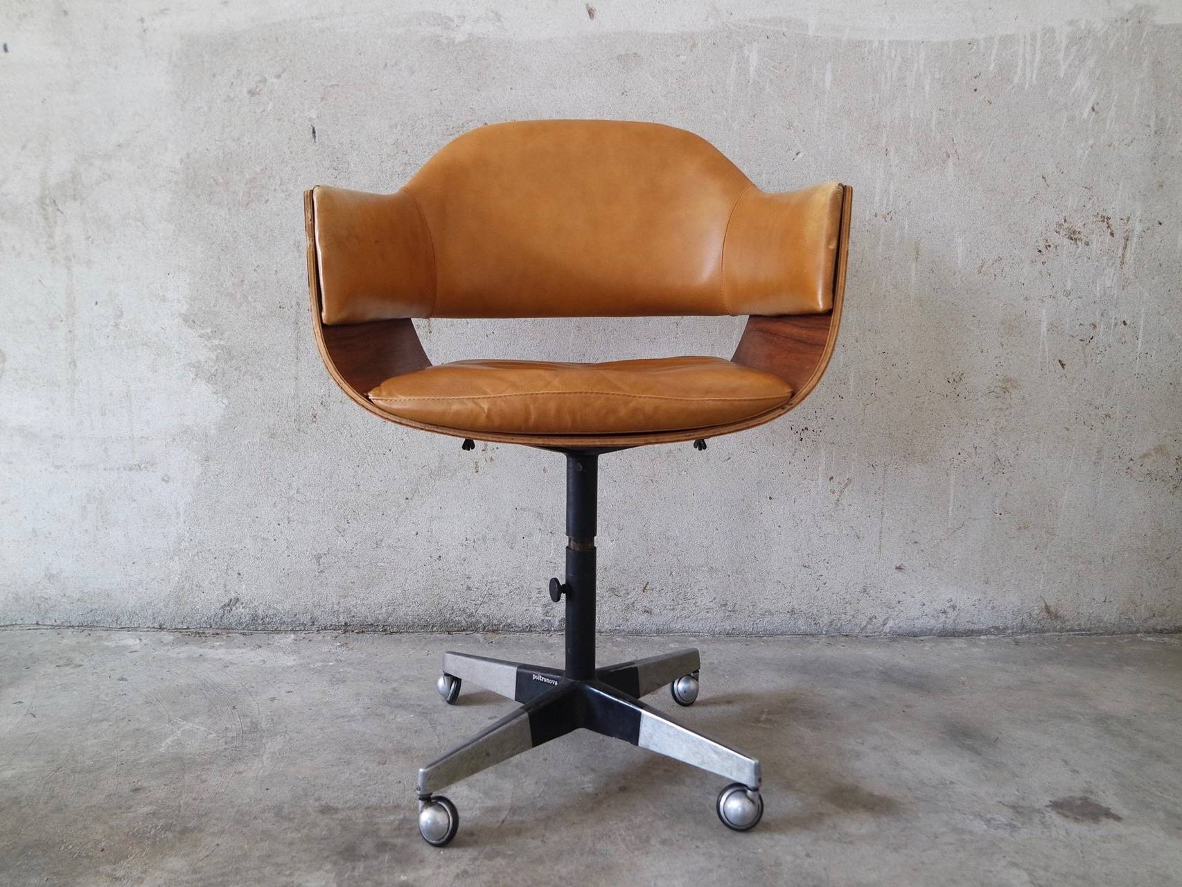 Poltronova Curved Plywood 1950