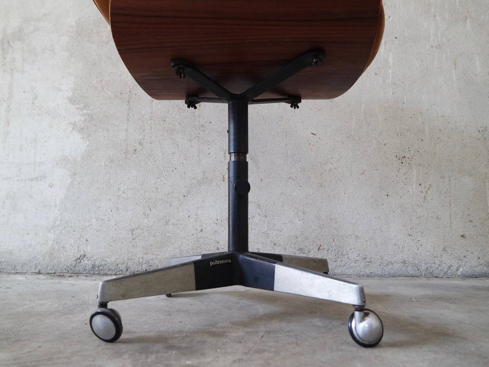 Poltronova Curved Plywood 1950