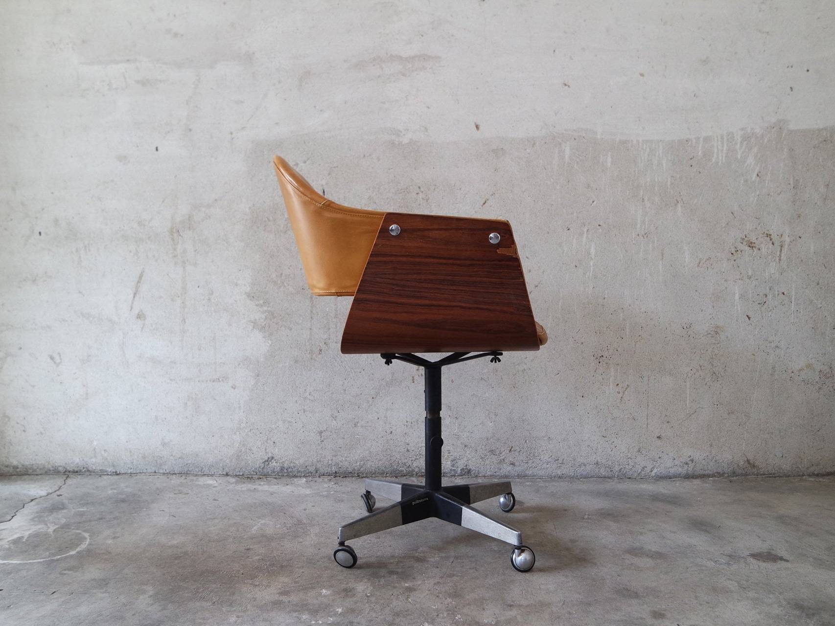 Poltronova Curved Plywood 1950