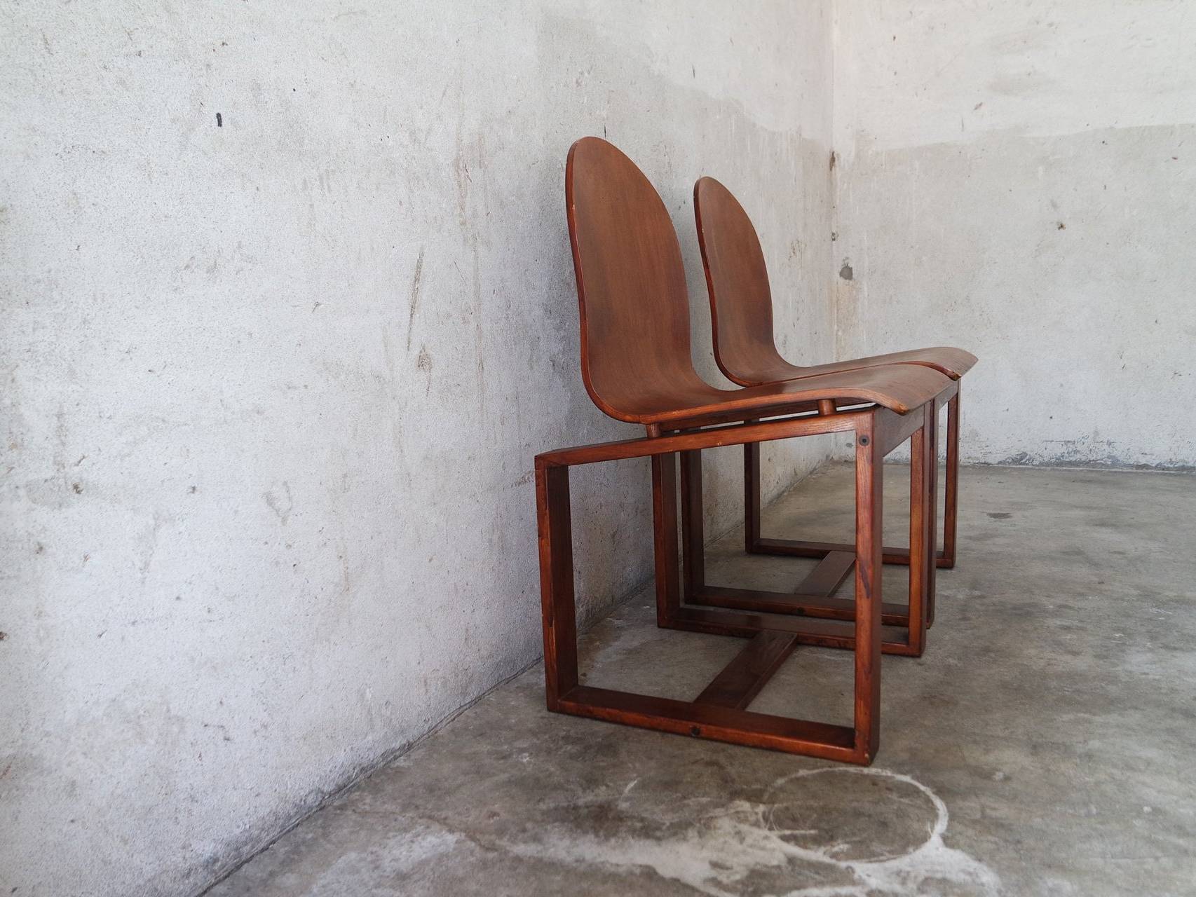 Curved Plywood Chair 1970