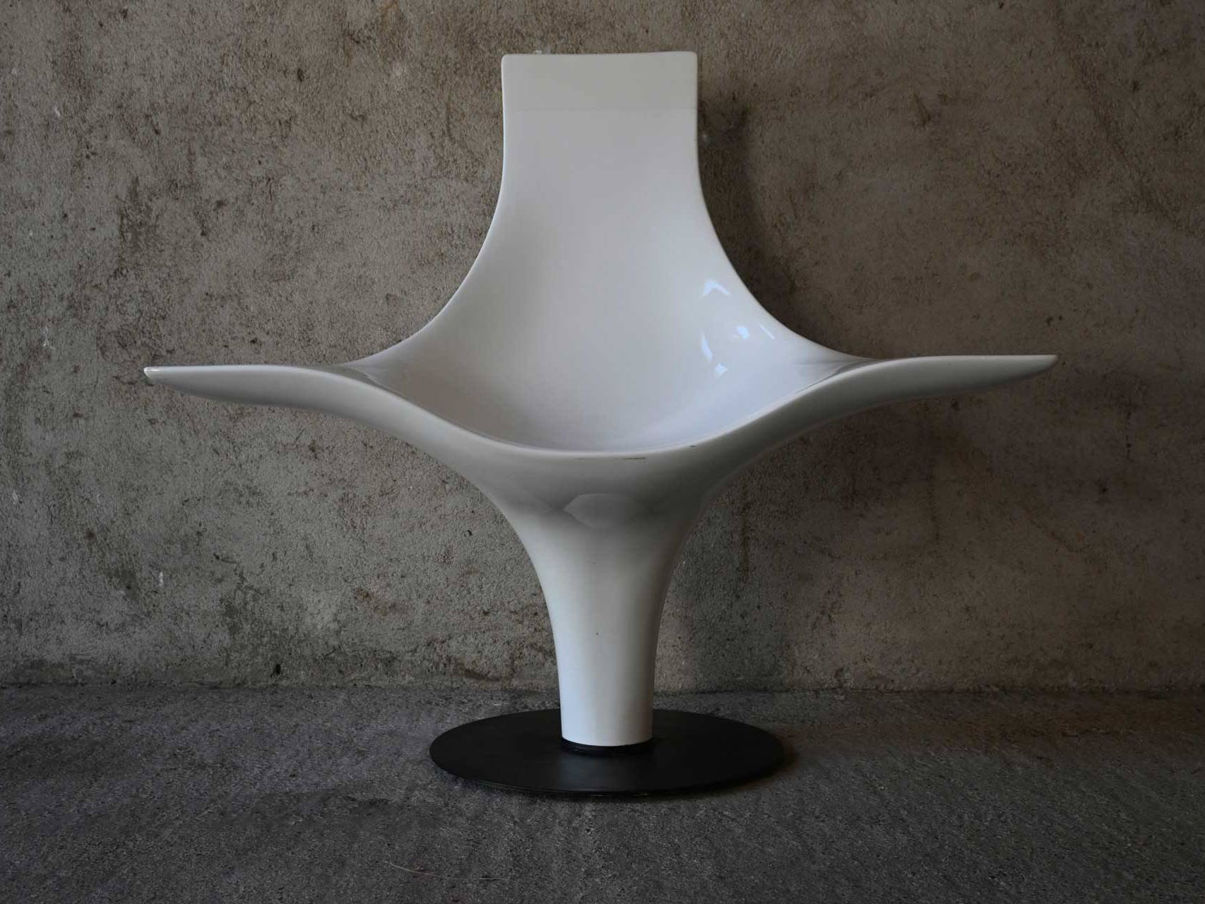 Cappellini Schwan Lloyd Statuette 1995
