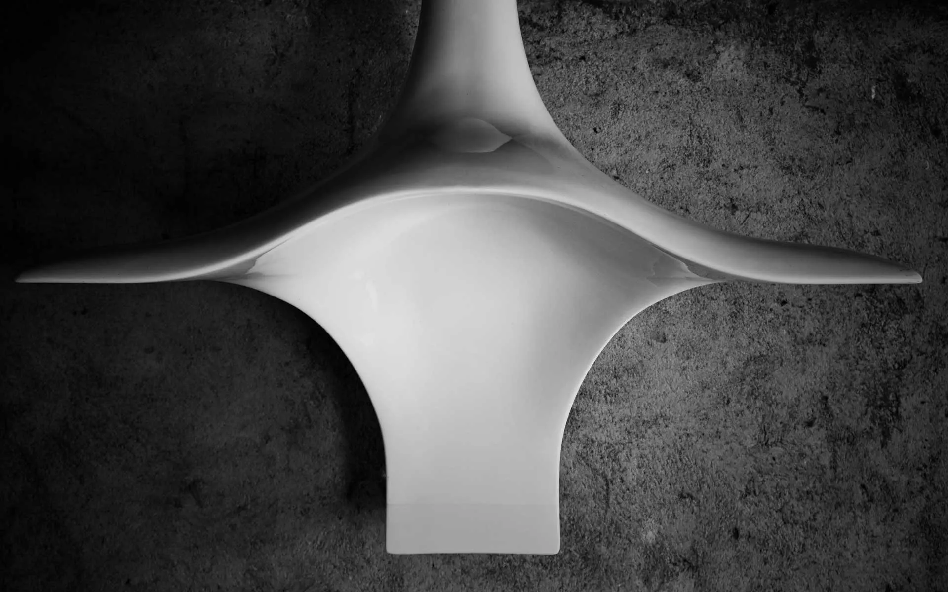 Cappellini Schwan Lloyd Statuette | 1995