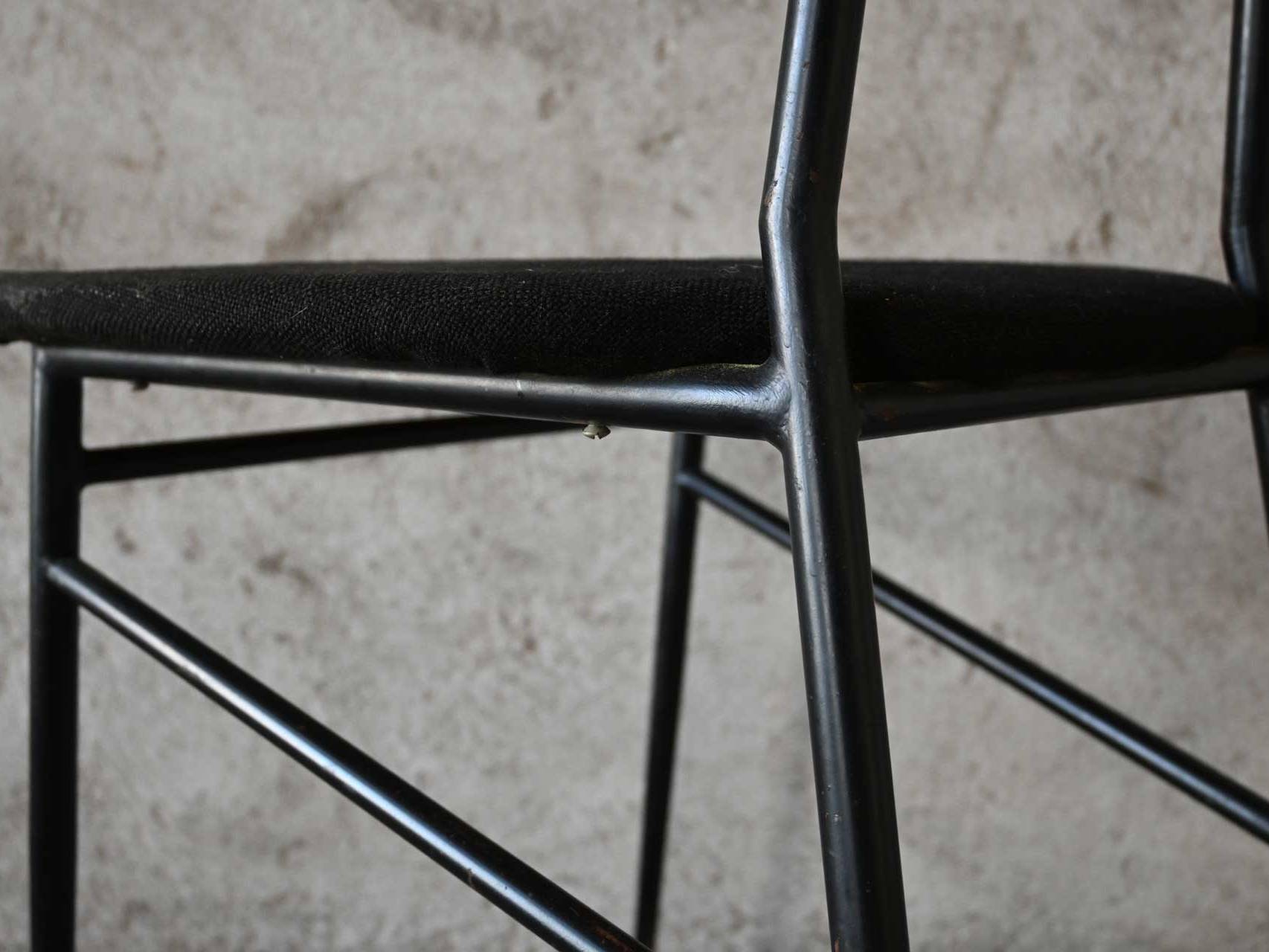 Iron and Velvet Round Chair 50s 1950