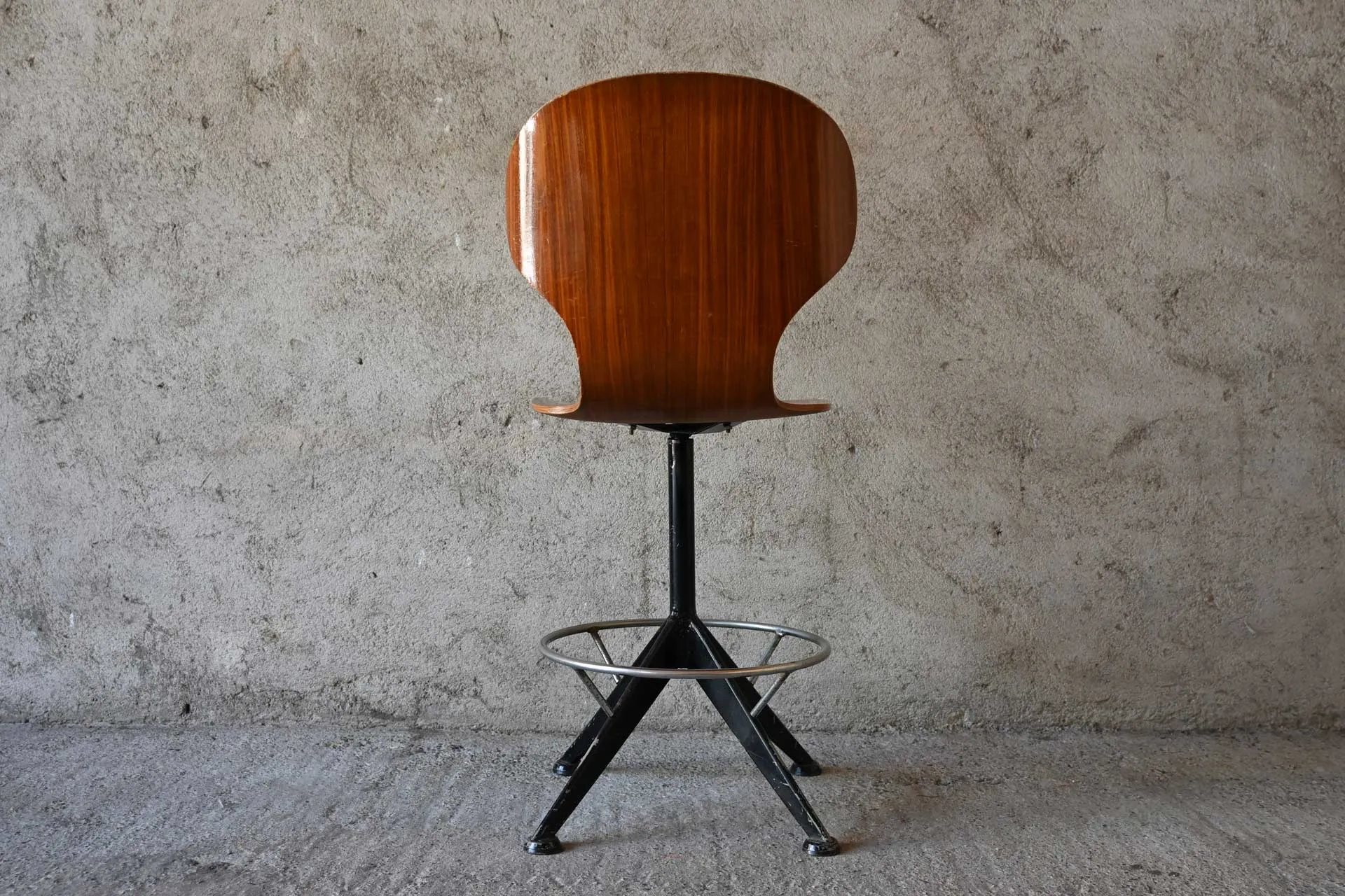 Curved Wood Industry by Carlo Ratti T. Lulli/G 1950