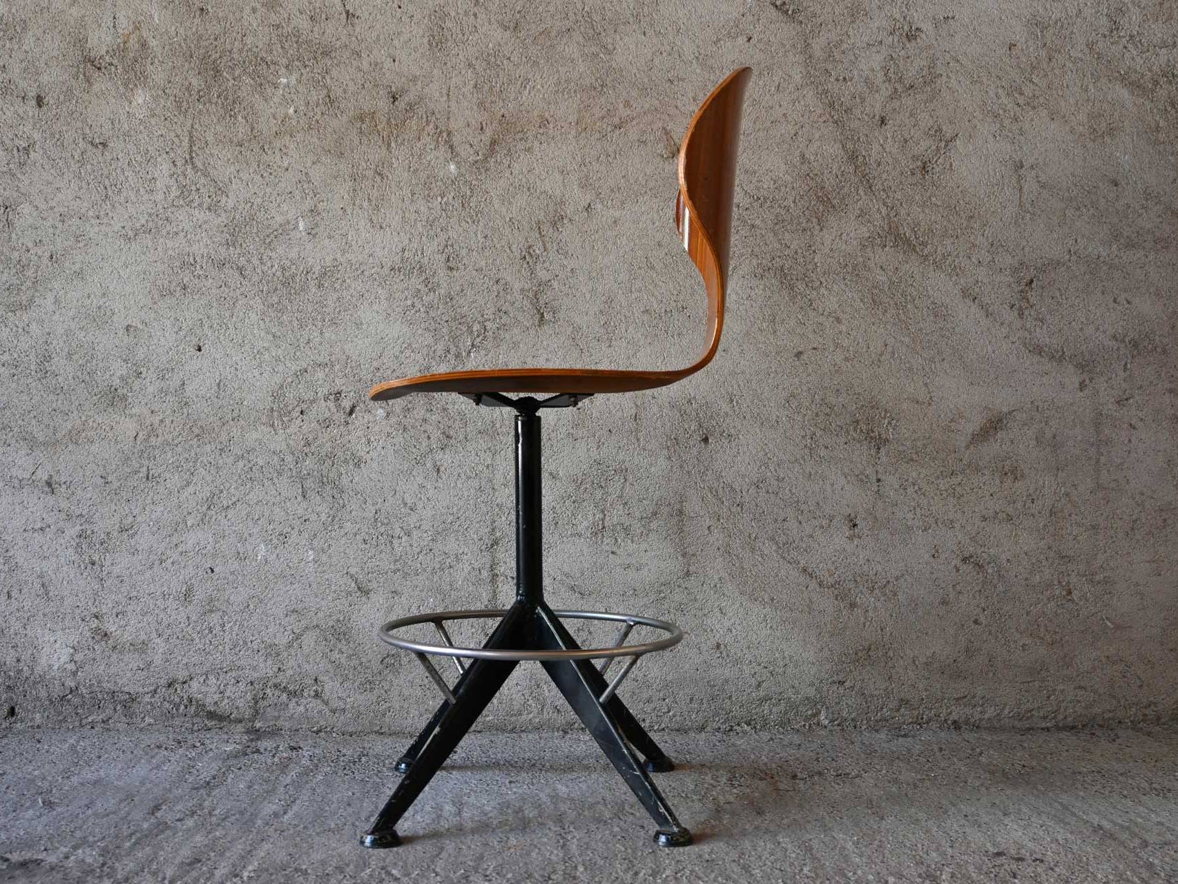 Curved Wood Industry by Carlo Ratti T. Lulli/G 1950