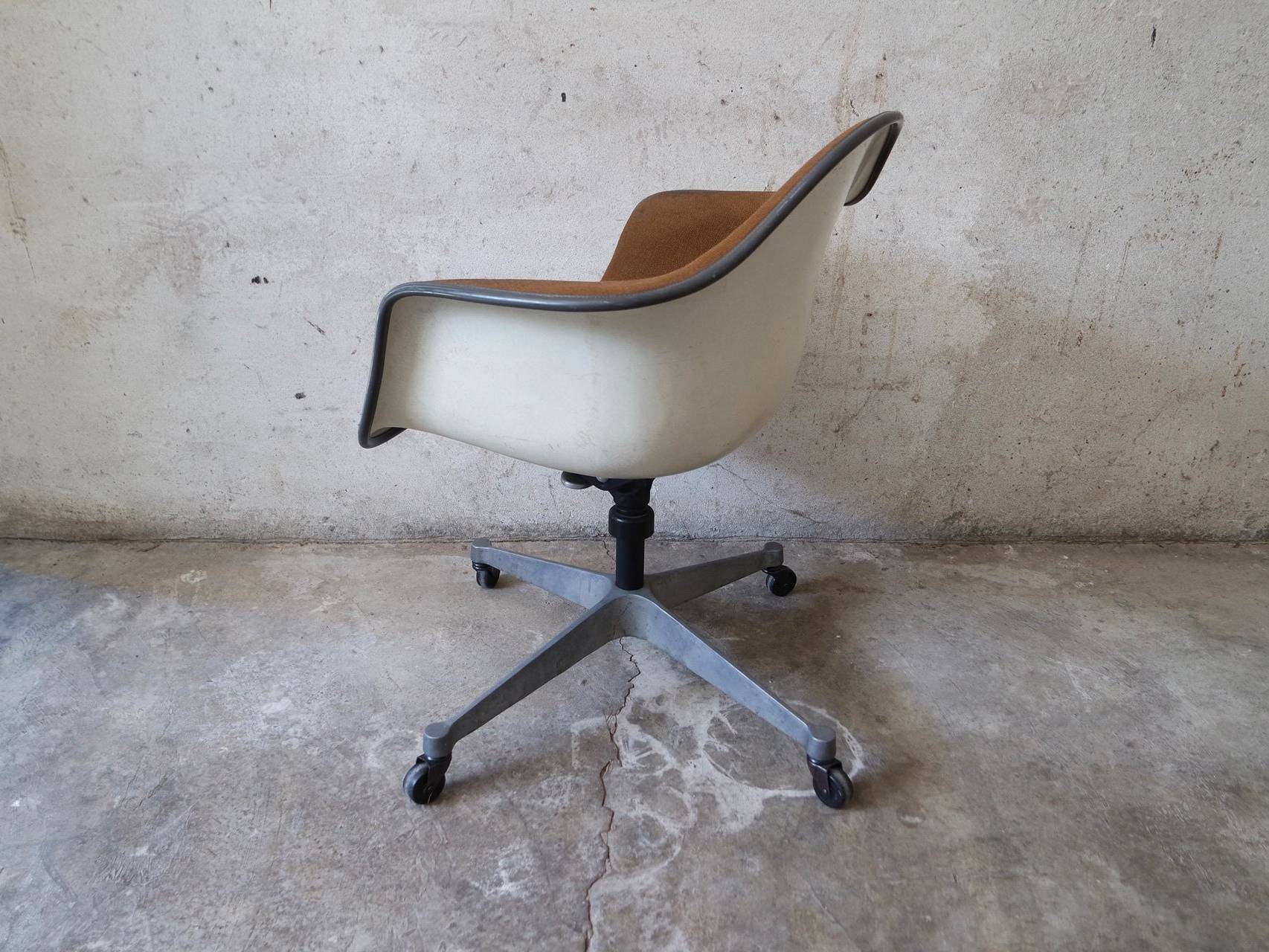 Herman Miller Charles Eames Zeeland 1971